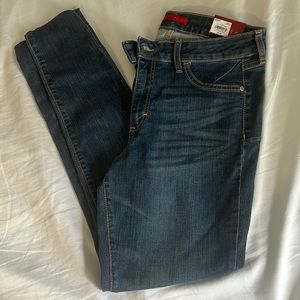 Jennifer Lopez super skinny jeans